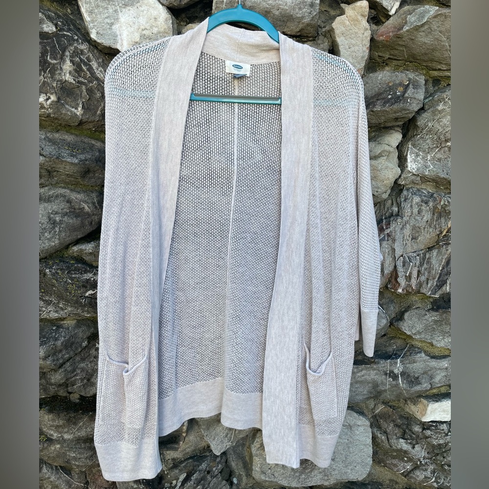 Lightweight beige cardigan! Crocheted with 3/4 length sleeves